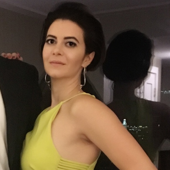 Meet your Posher, Emily - Picture 6 of 13